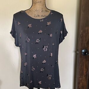 HOST PICK! Pretty petite top-never worn!